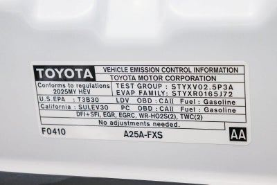 2025 Toyota Camry SE