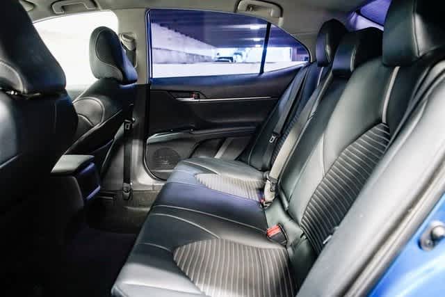 2020 Toyota Camry SE