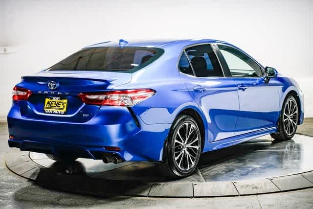 2020 Toyota Camry SE