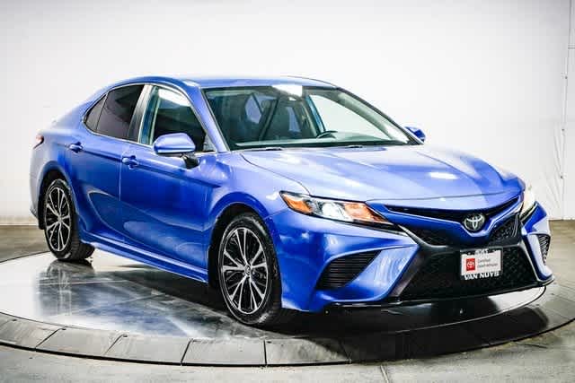 2020 Toyota Camry SE