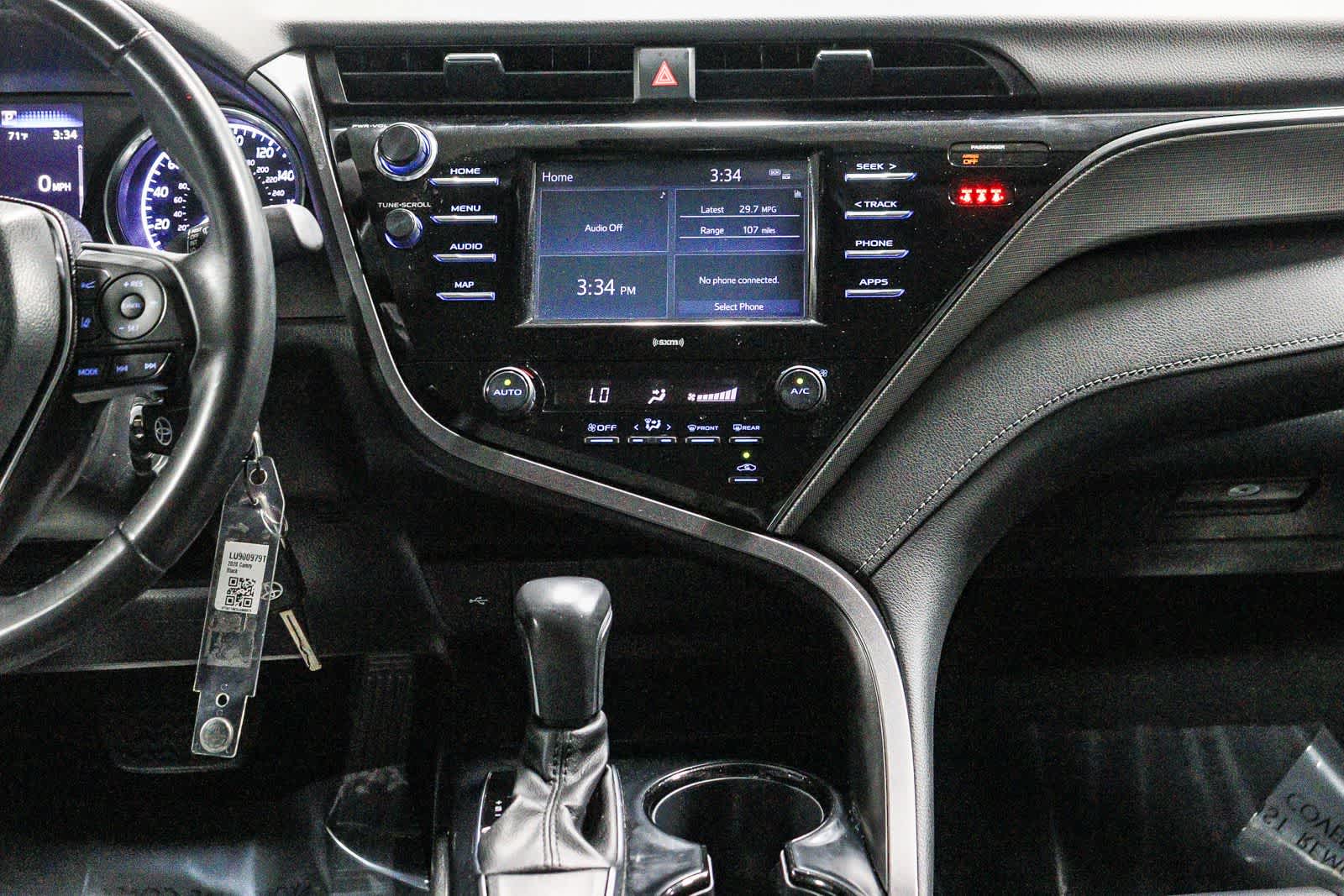 2020 Toyota Camry SE