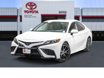 2024 Toyota Camry SE