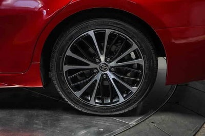 2020 Toyota Camry Hybrid SE