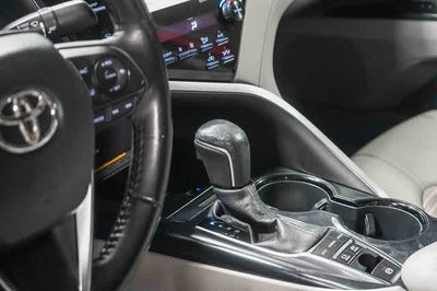 2020 Toyota Camry Hybrid SE