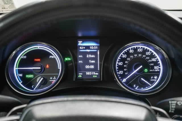 2020 Toyota Camry Hybrid SE