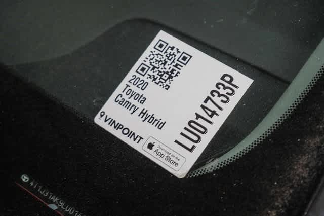 2020 Toyota Camry Hybrid SE