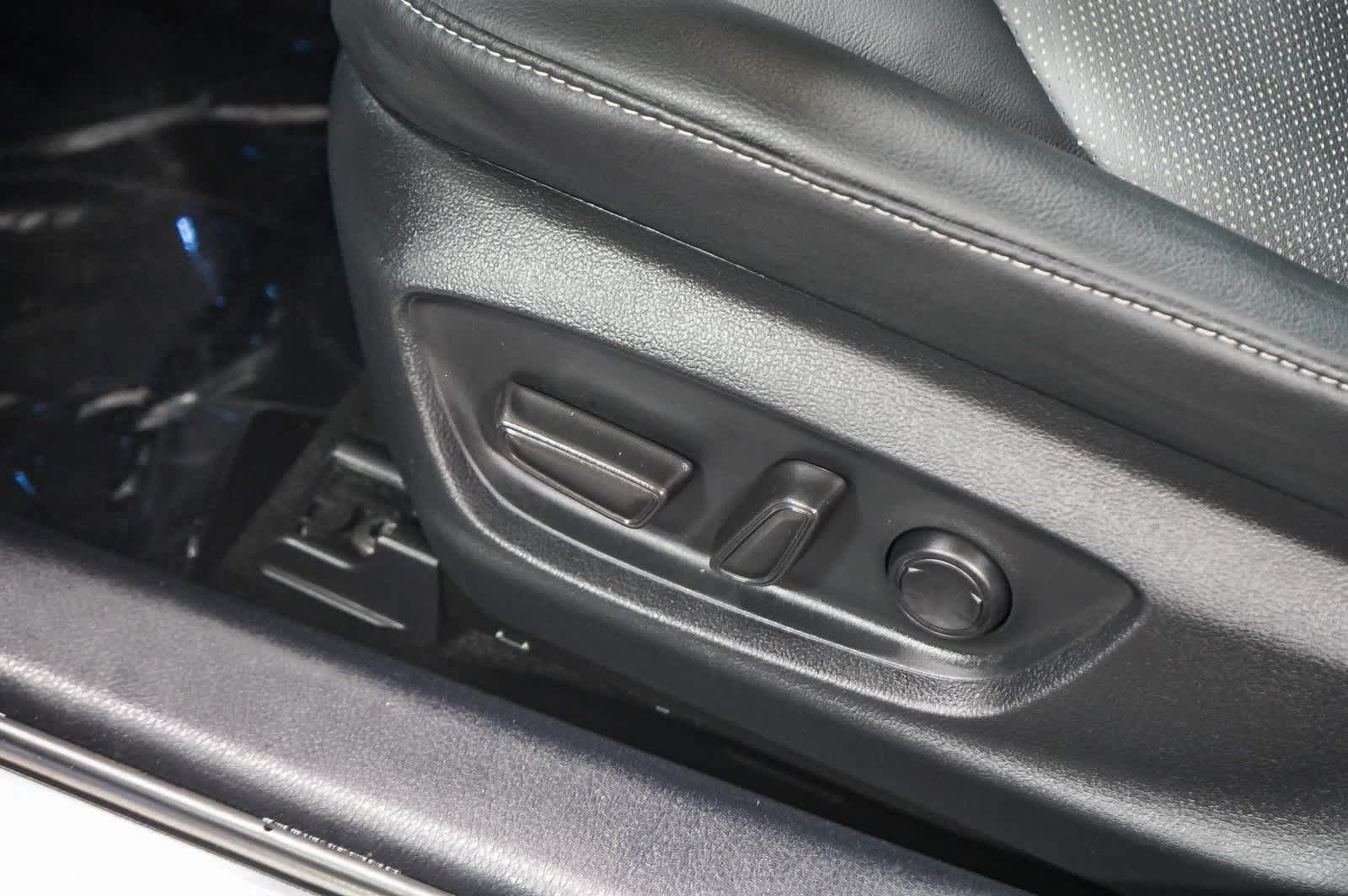 2023 Toyota Camry Hybrid XSE