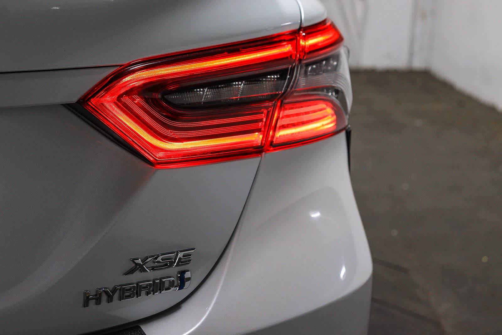 2023 Toyota Camry Hybrid XSE