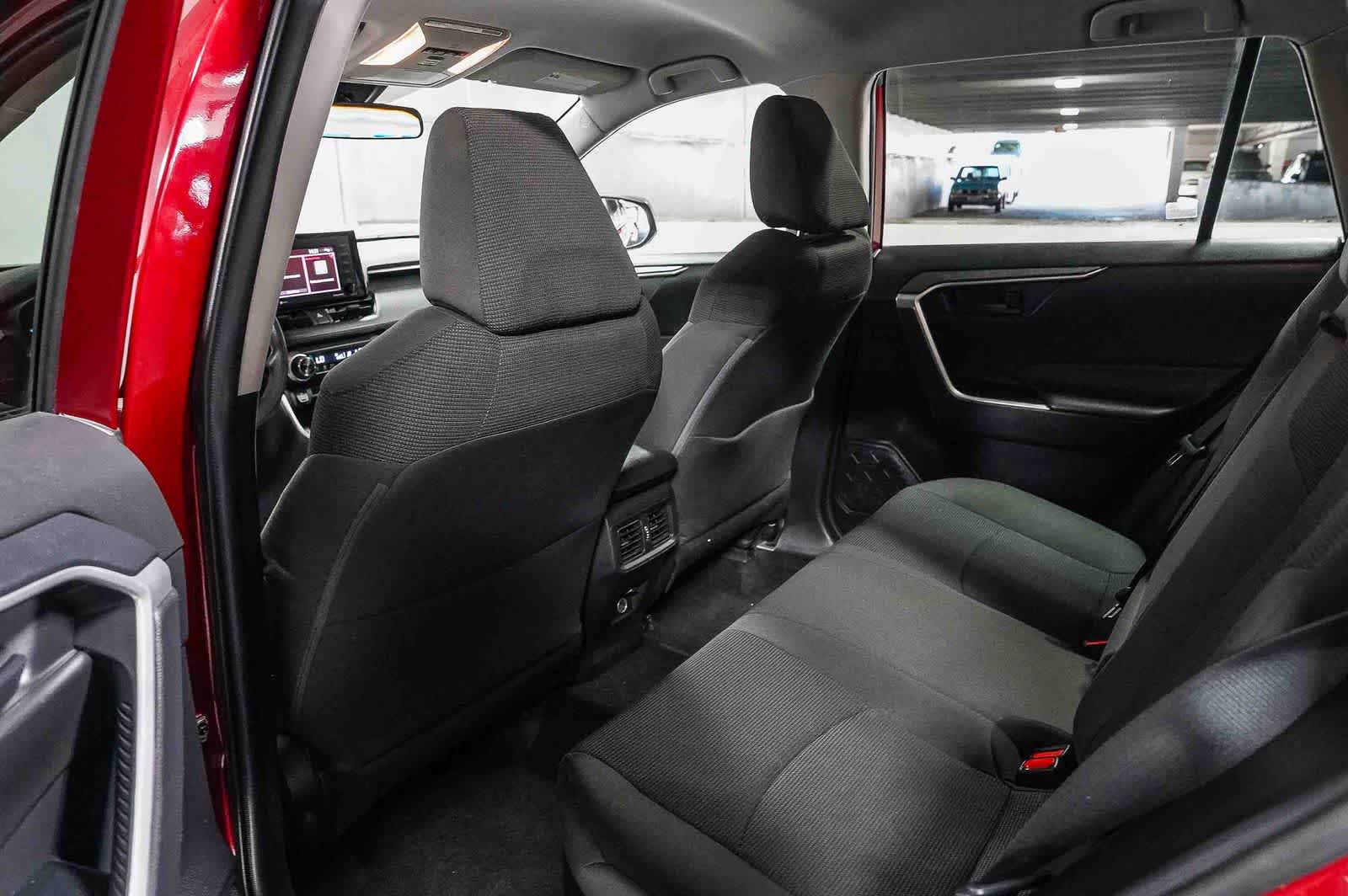 2021 Toyota RAV4 Hybrid LE