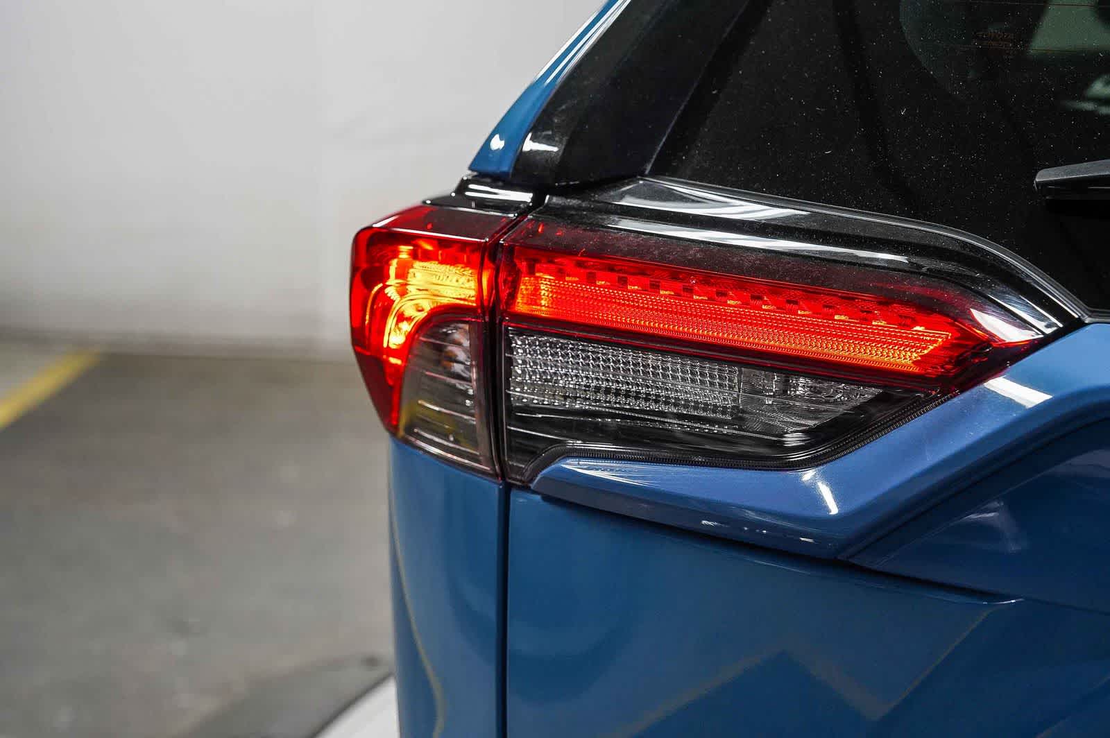 2023 Toyota RAV4 Hybrid SE