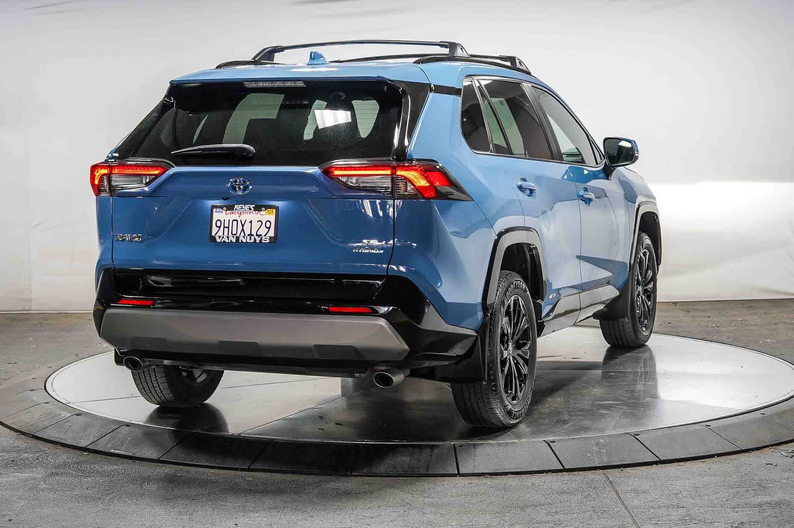 2023 Toyota RAV4 Hybrid SE