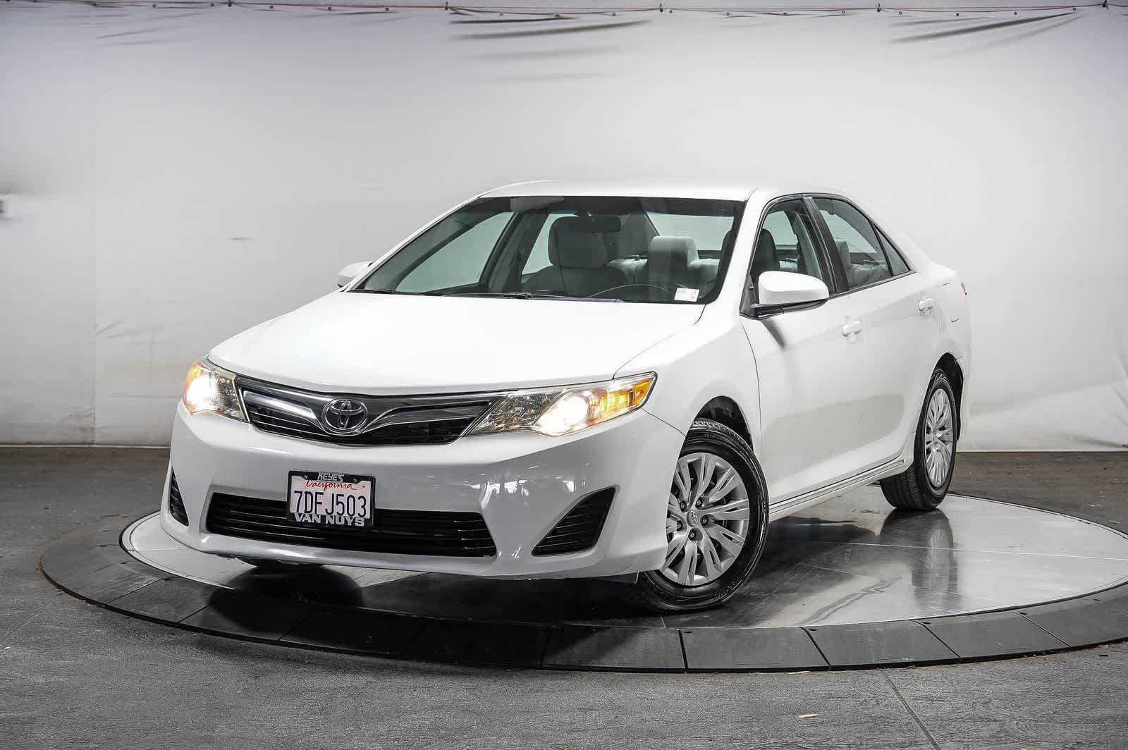 2014 Toyota Camry LE