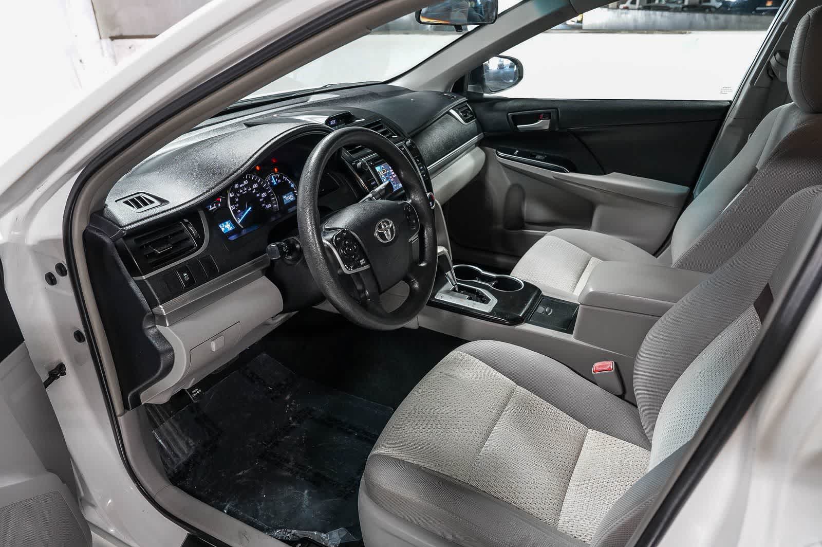 2014 Toyota Camry LE