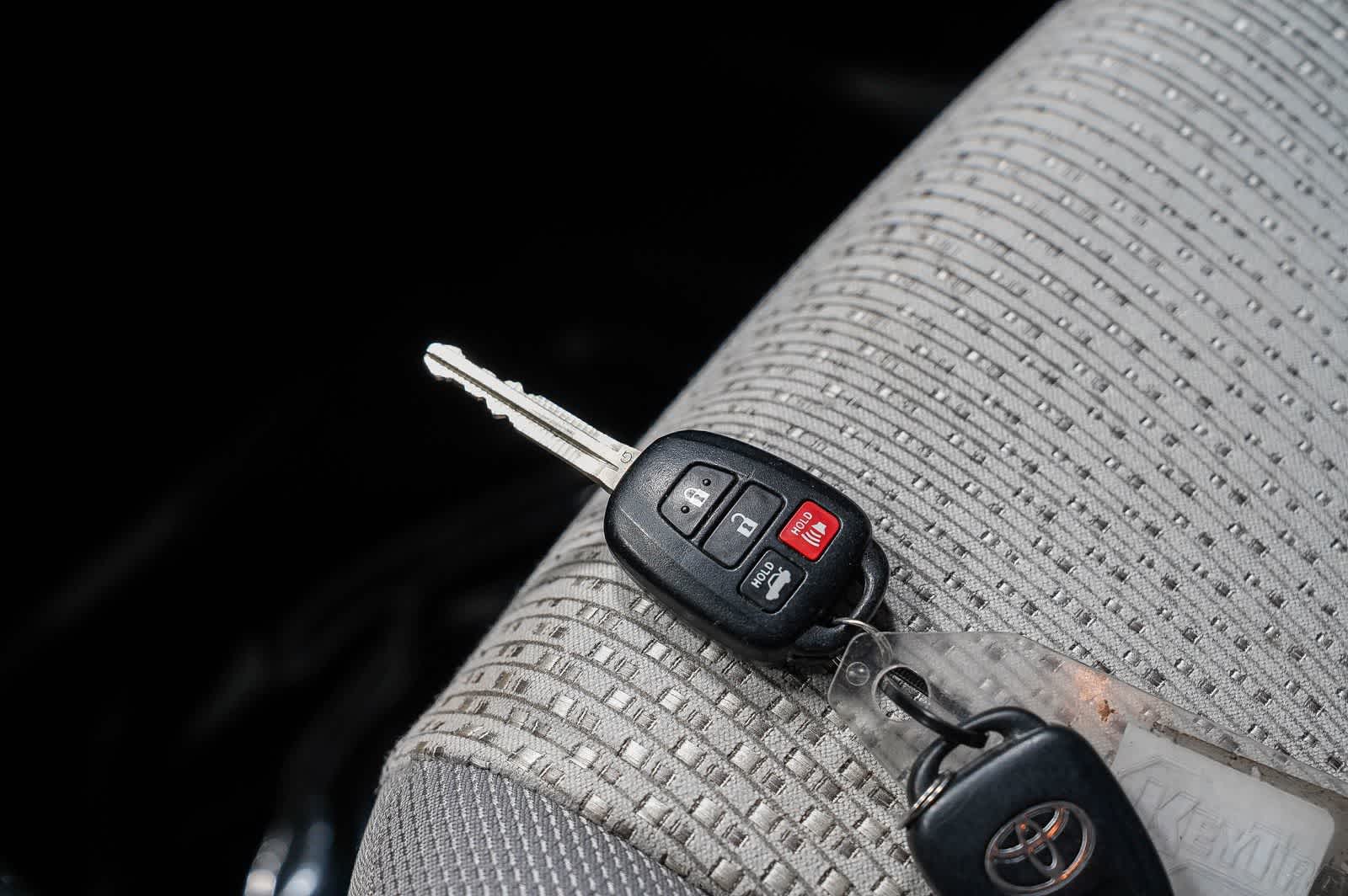 2014 Toyota Camry LE