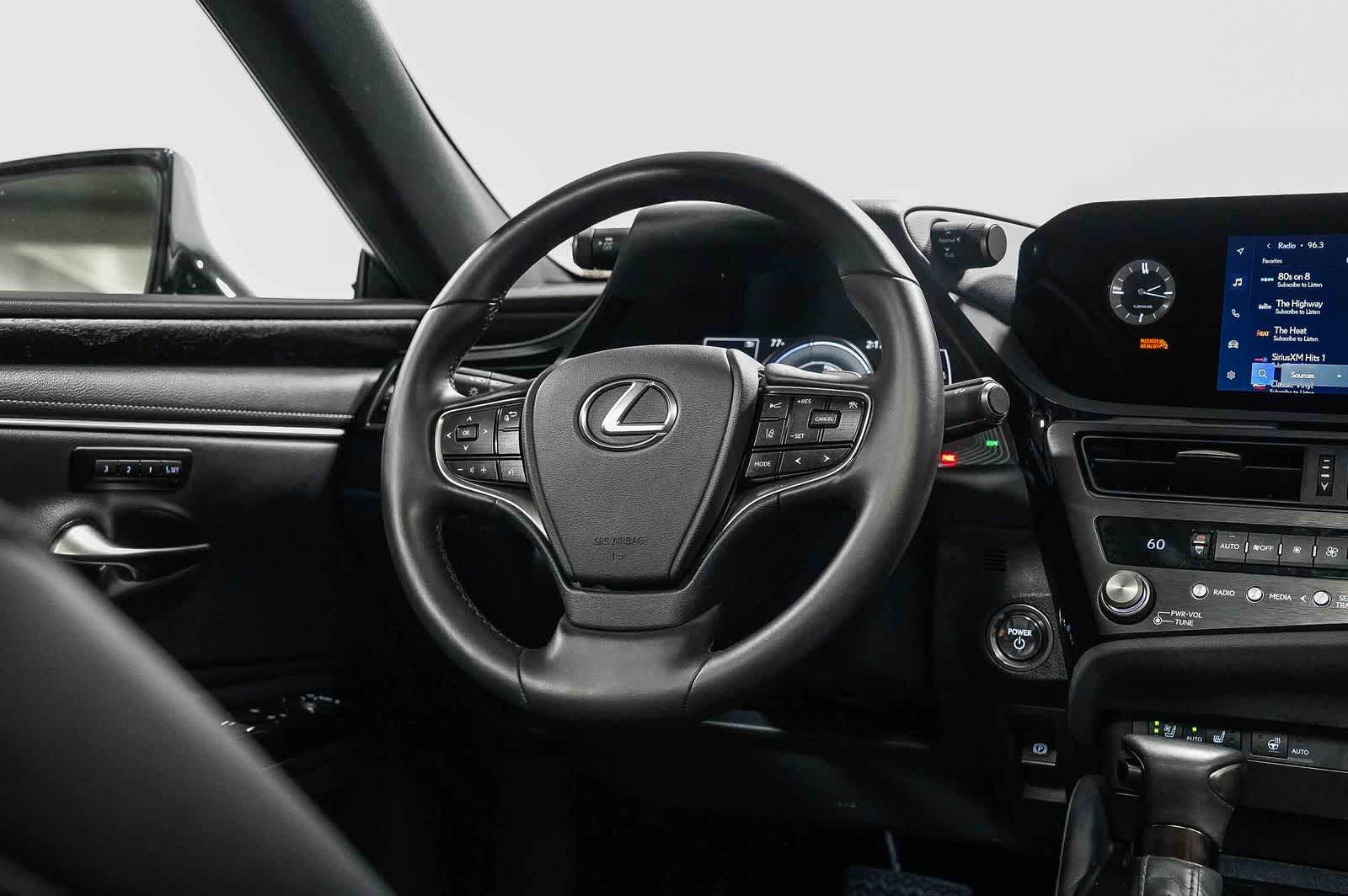 2025 Lexus ES 300h ES 300h
