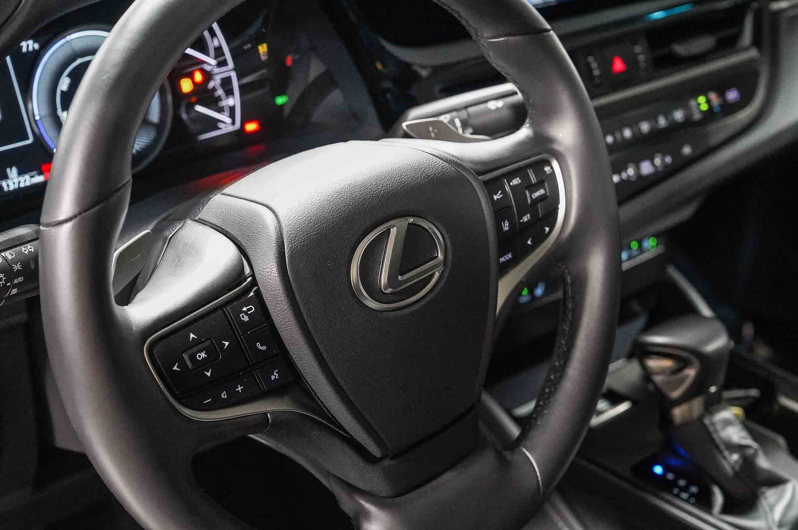 2025 Lexus ES 300h ES 300h