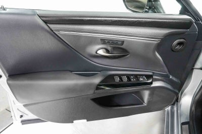 2025 Lexus ES 300h ES 300h