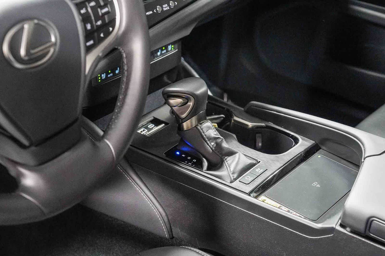 2025 Lexus ES 300h ES 300h