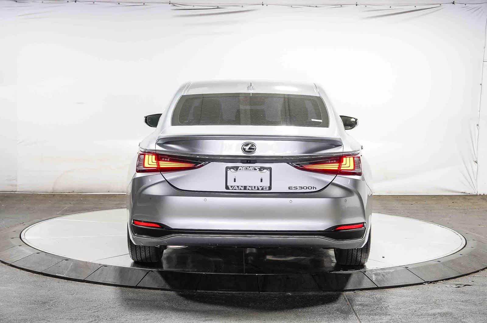 2025 Lexus ES 300h ES 300h