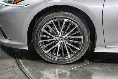 2025 Lexus ES 300h ES 300h