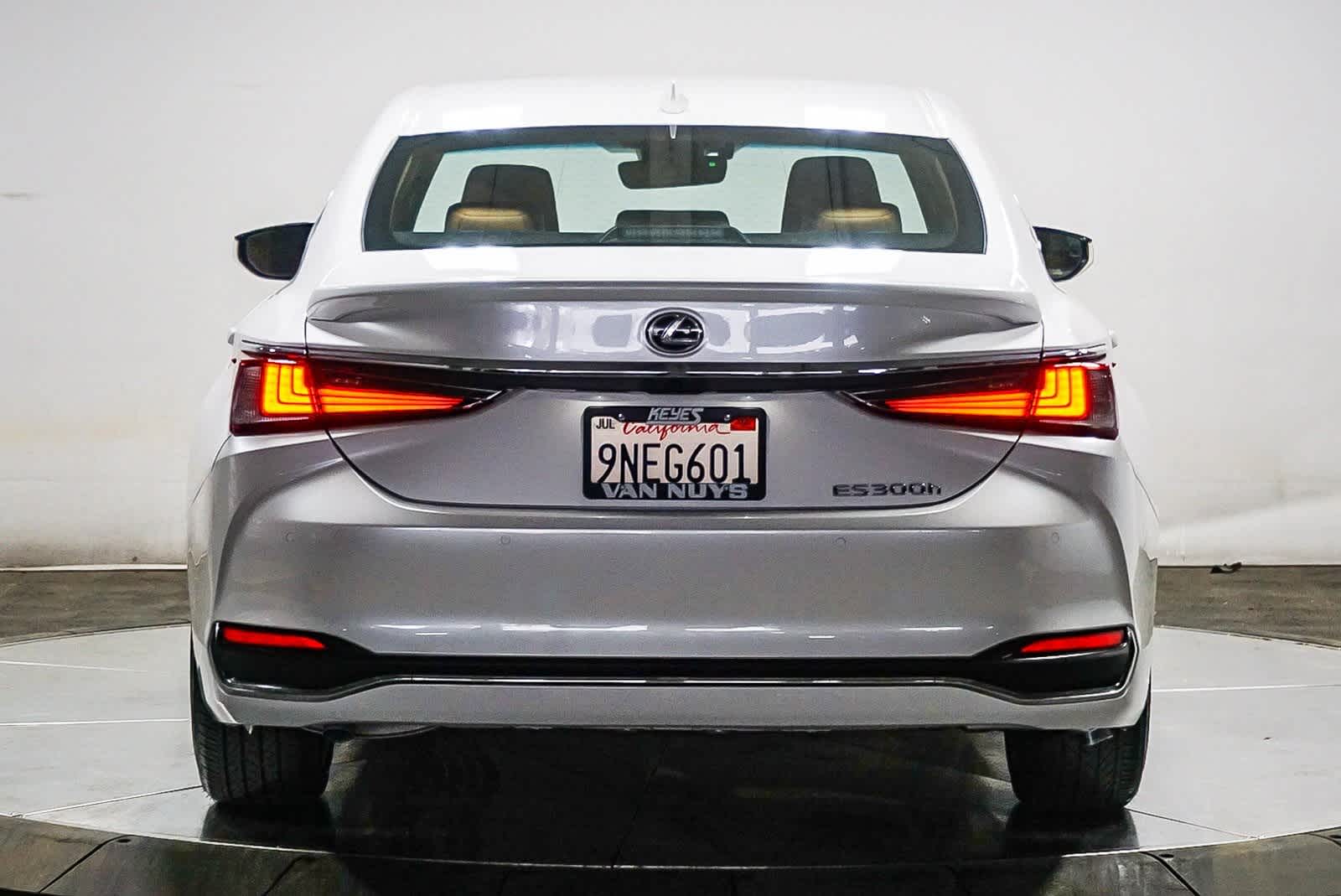 2024 Lexus ES ES 300h