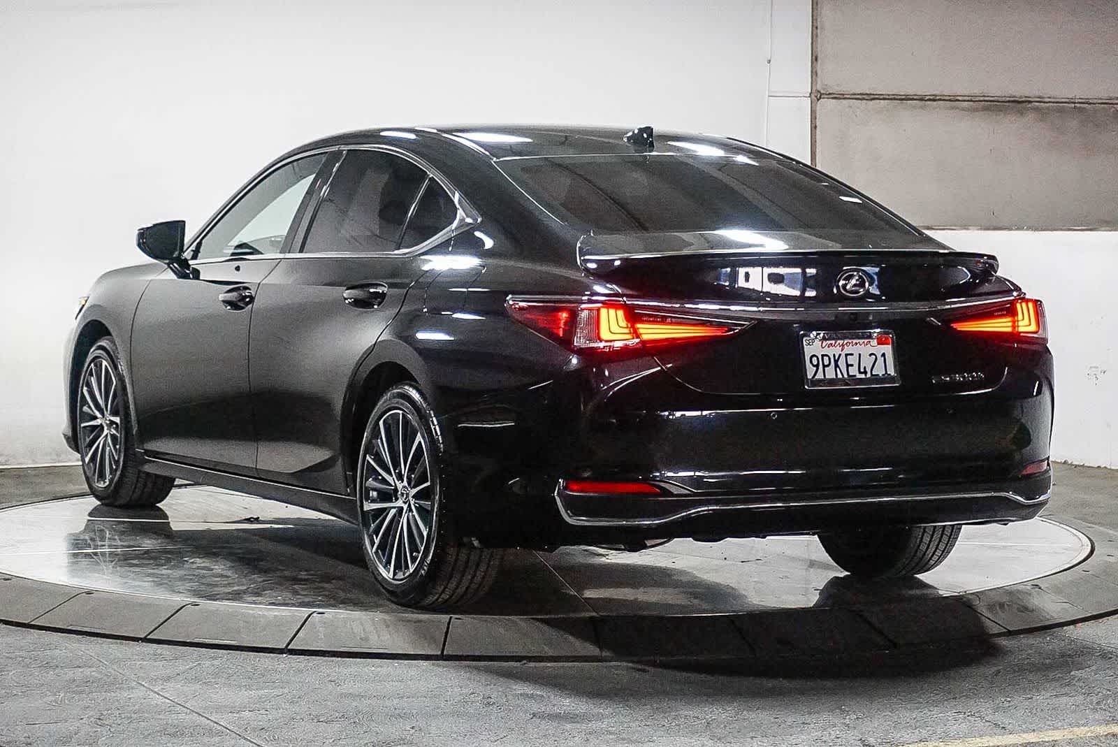 2025 Lexus ES 300h ES 300h