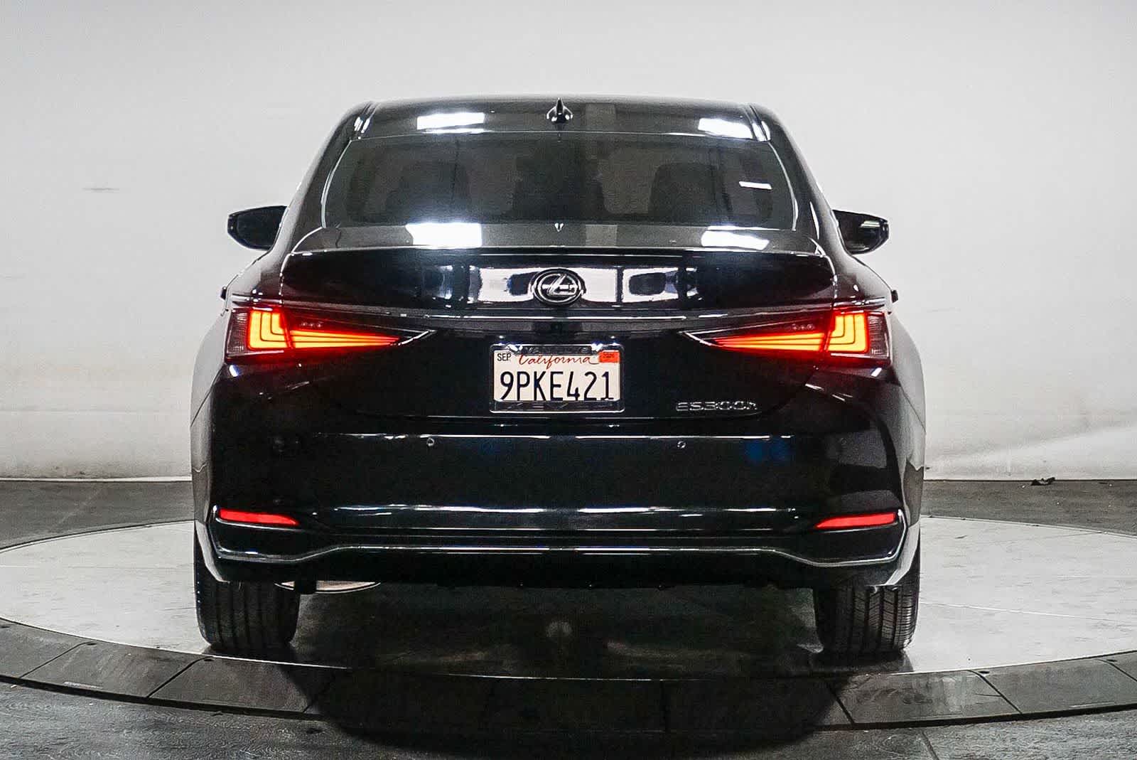 2025 Lexus ES 300h ES 300h