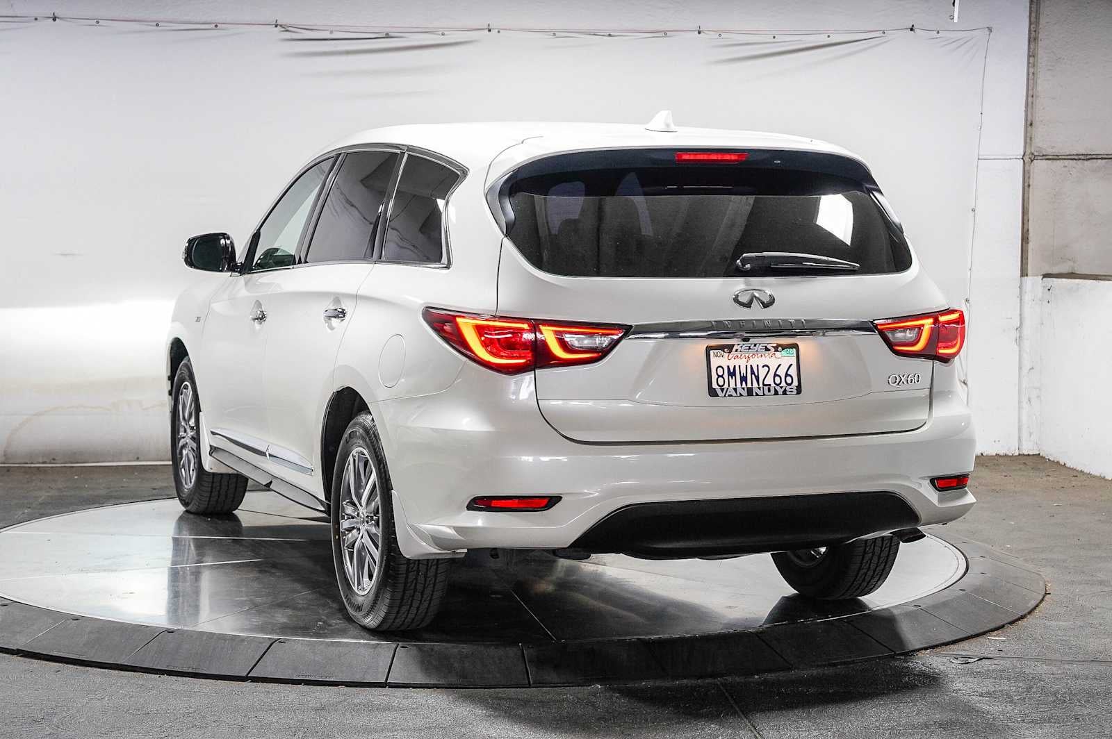 2020 INFINITI QX60 PURE