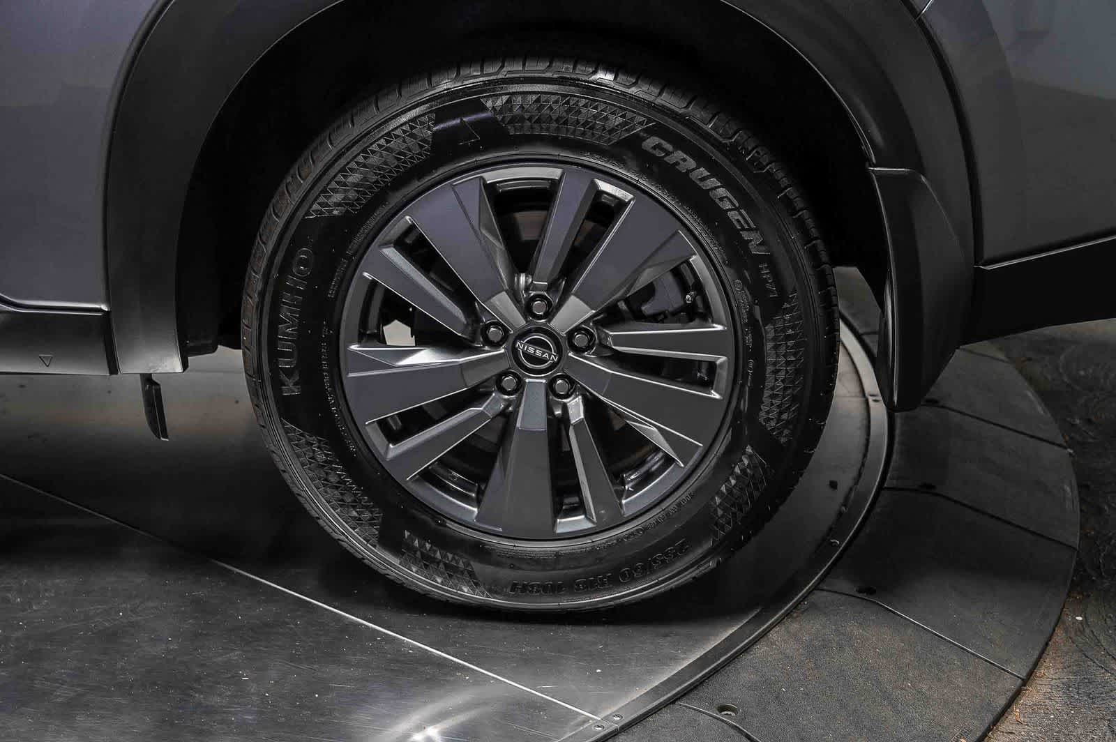 2024 Nissan Pathfinder S