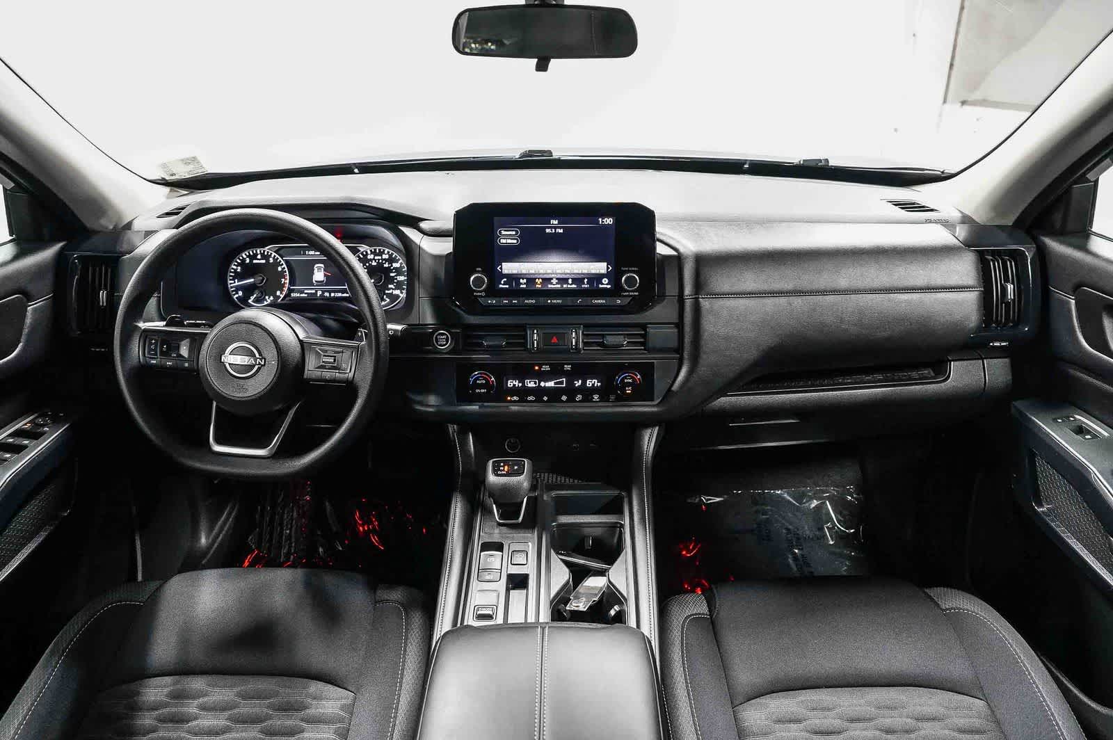 2024 Nissan Pathfinder S