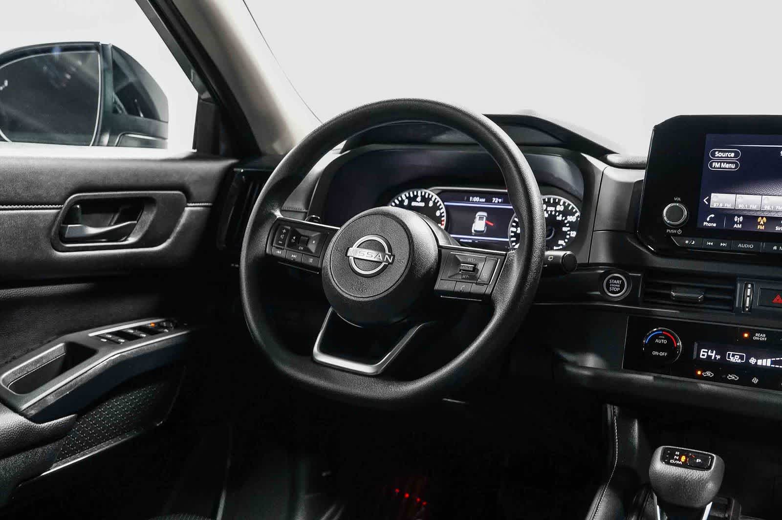 2024 Nissan Pathfinder S