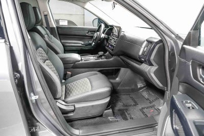 2024 Nissan Pathfinder S