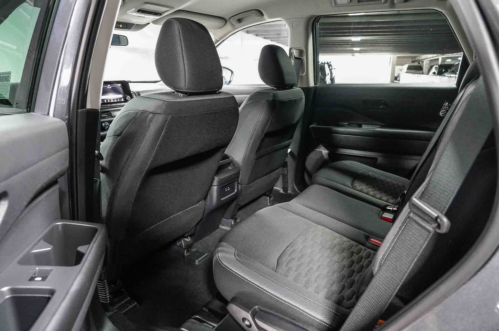 2024 Nissan Pathfinder S
