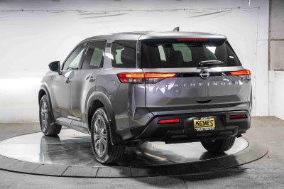 2024 Nissan Pathfinder S