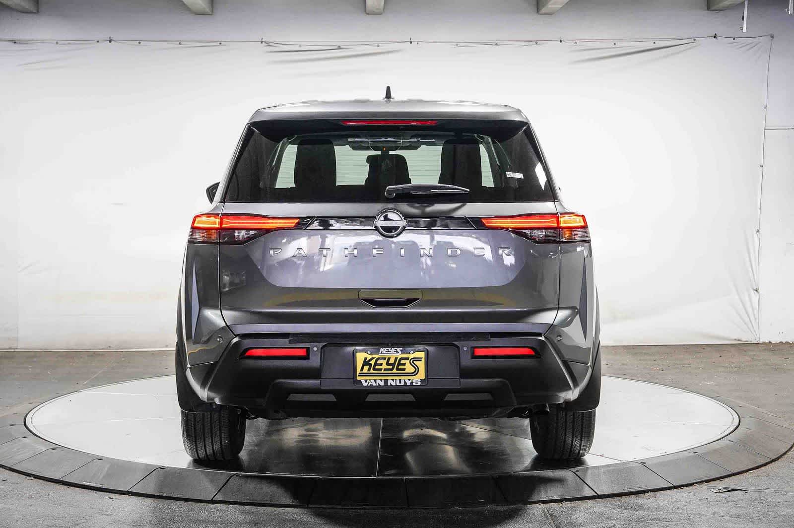 2024 Nissan Pathfinder S