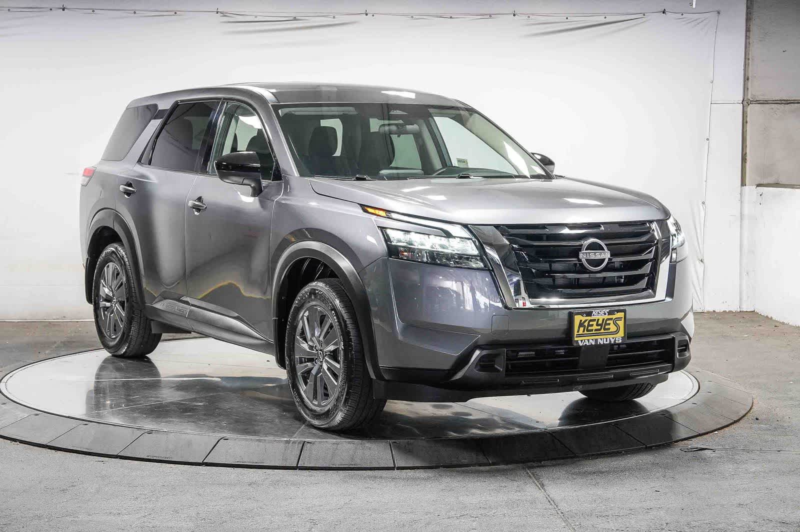 2024 Nissan Pathfinder S