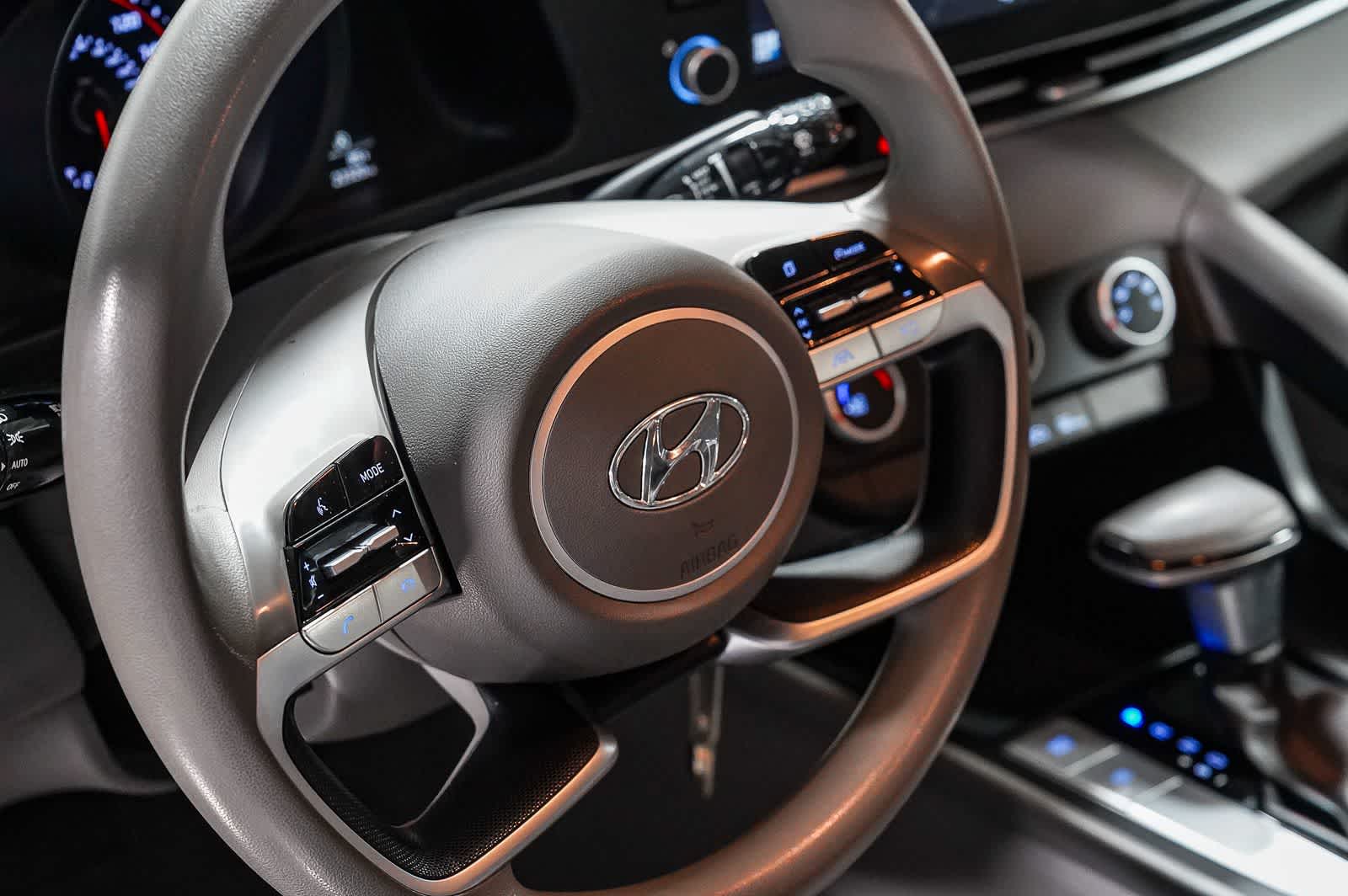 2021 Hyundai Elantra SE