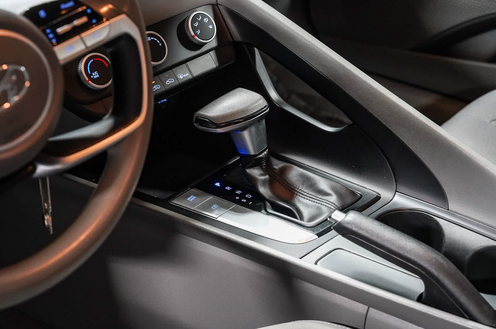 2021 Hyundai Elantra SE