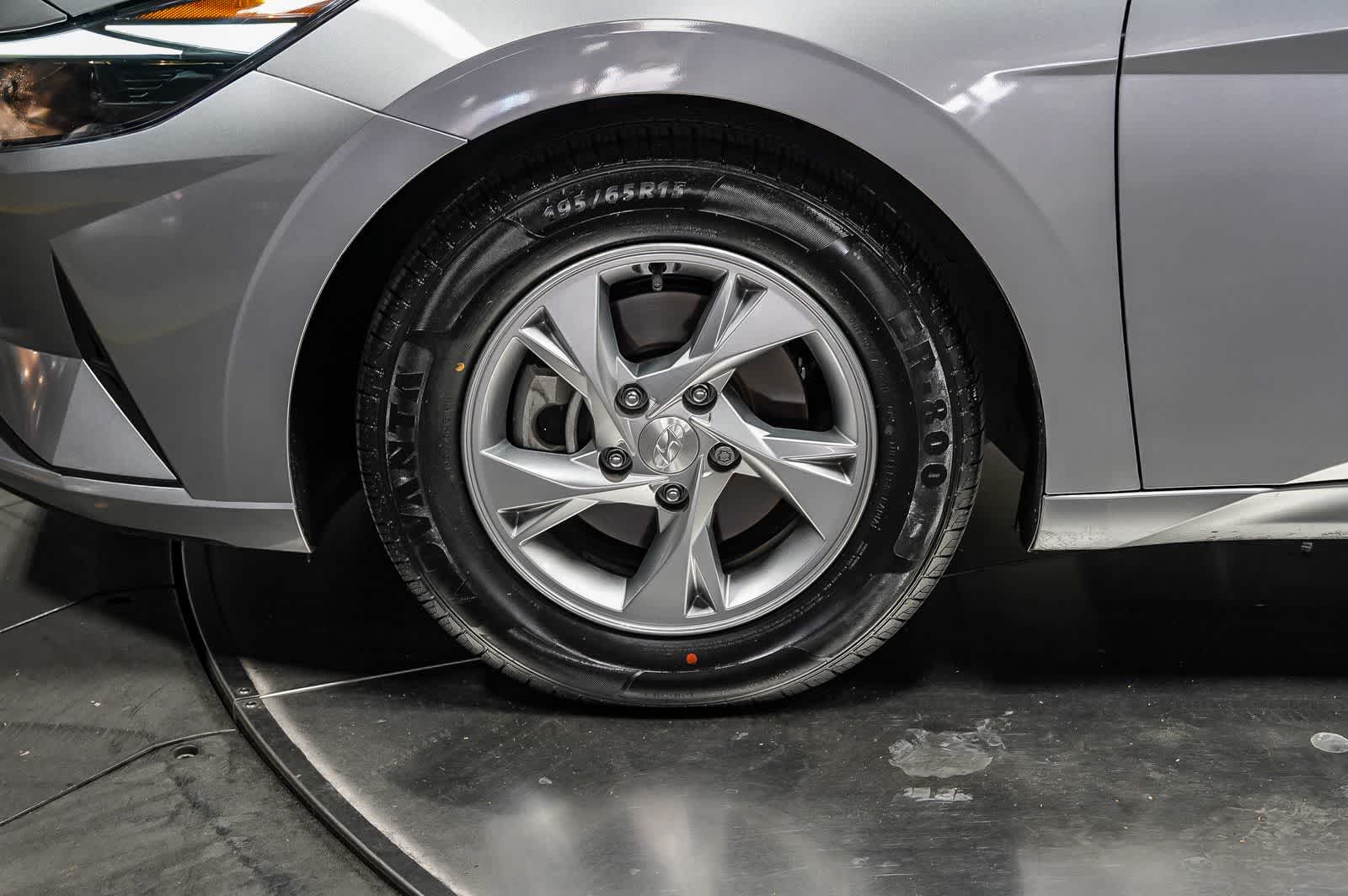 2021 Hyundai Elantra SE