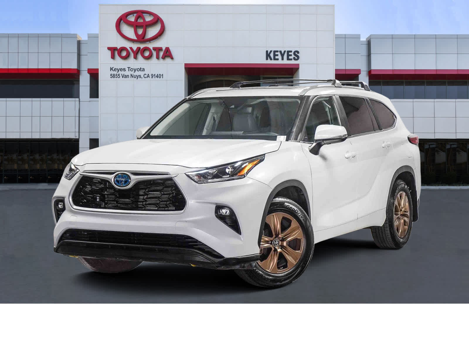 2023 Toyota Highlander Hybrid Bronze Edition