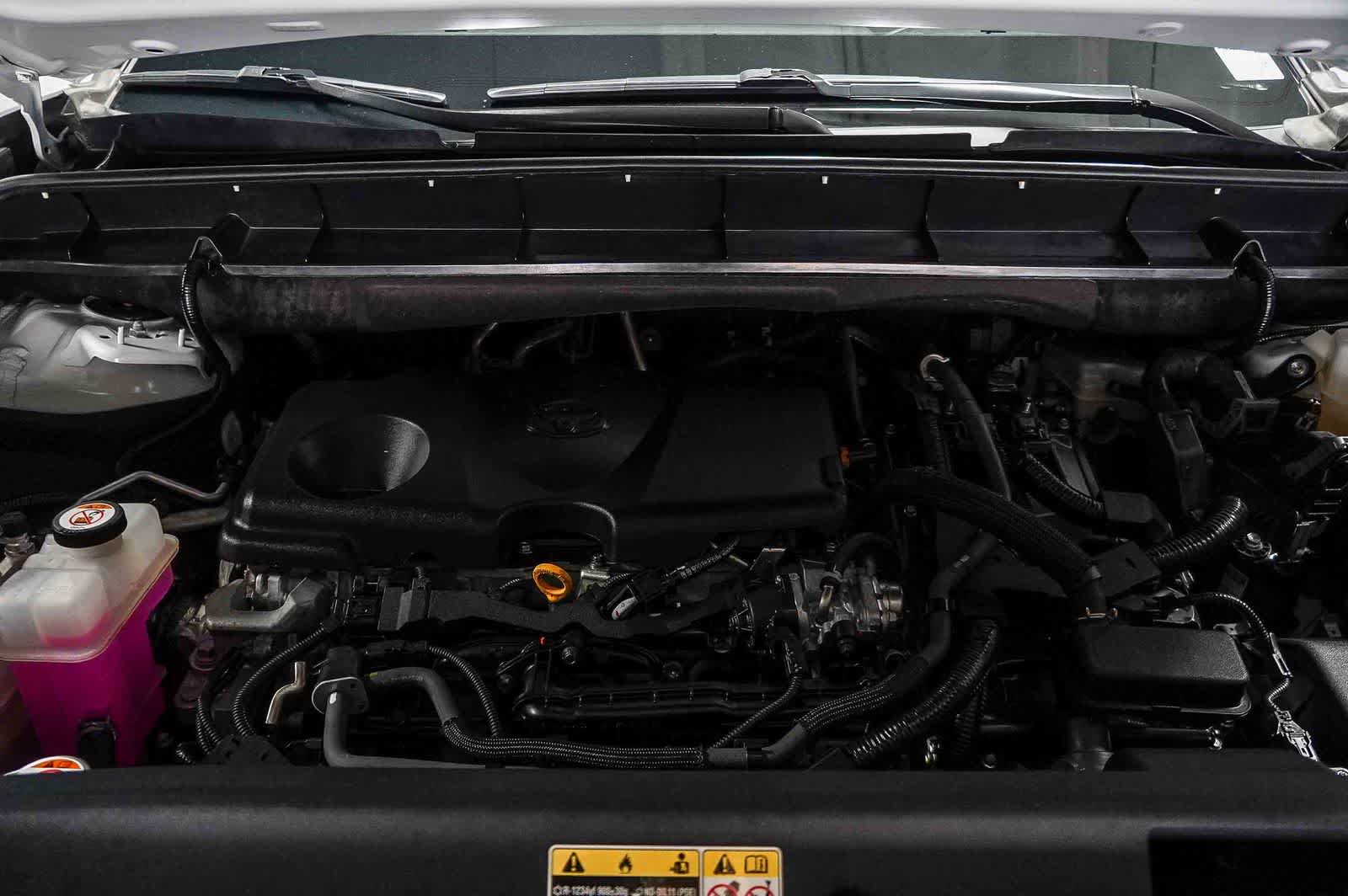 2023 Toyota Highlander Hybrid Bronze Edition