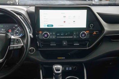 2023 Toyota Highlander Hybrid Bronze Edition