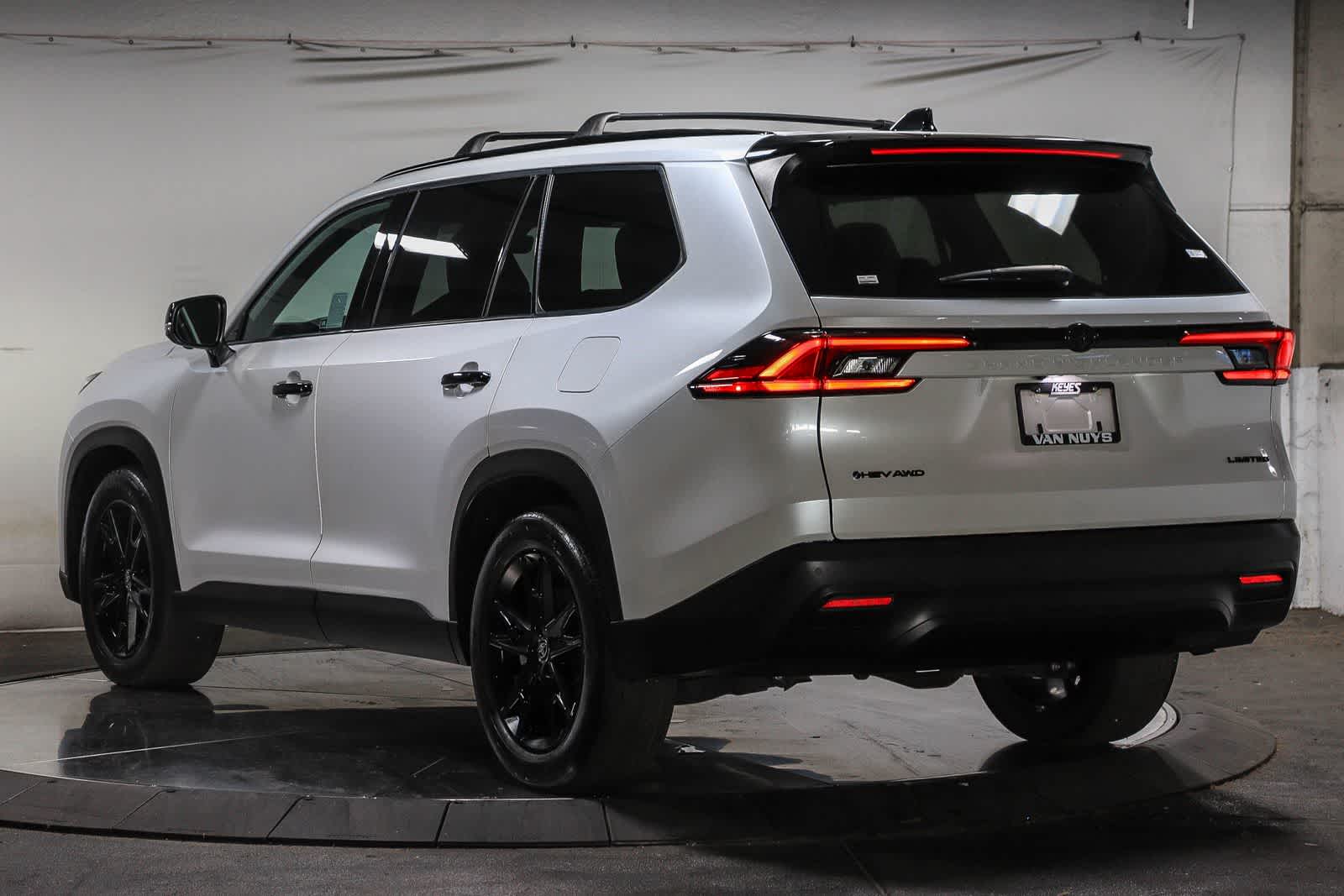 2025 Toyota Grand Highlander Hybrid Nightshade Edition