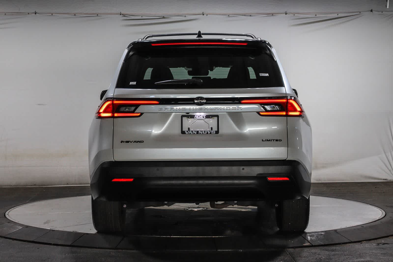 2025 Toyota Grand Highlander Hybrid Nightshade Edition