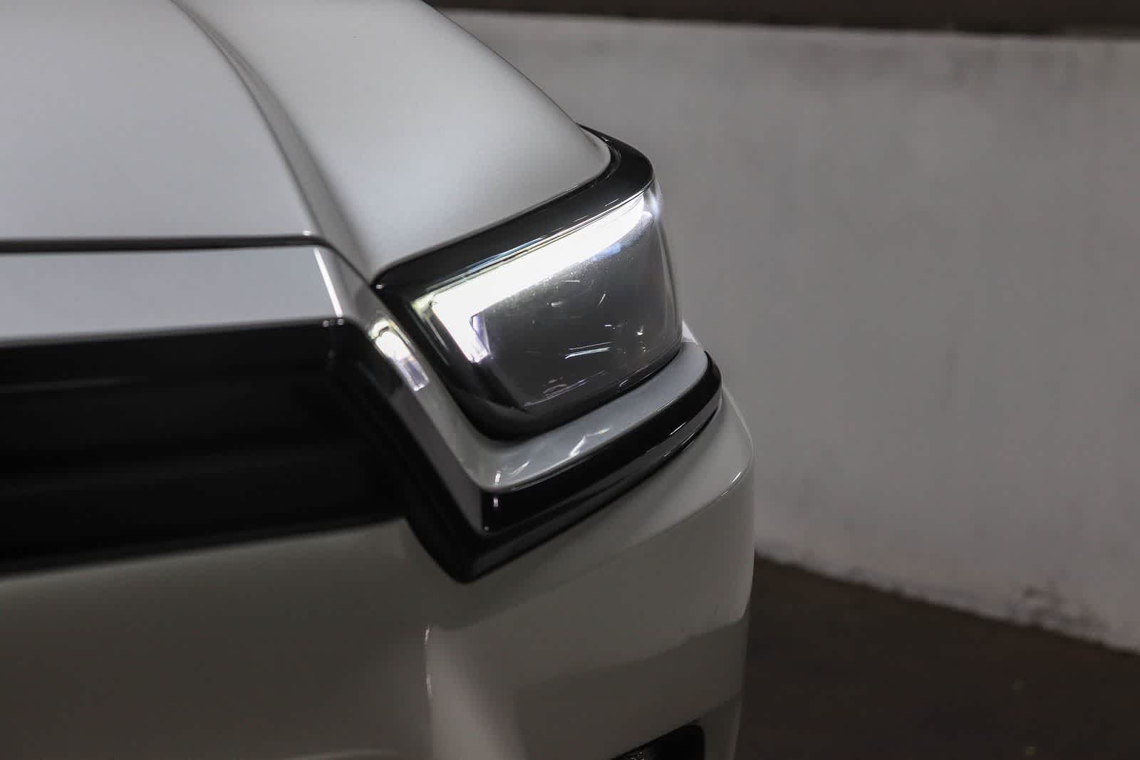 2025 Toyota Grand Highlander Hybrid Nightshade Edition