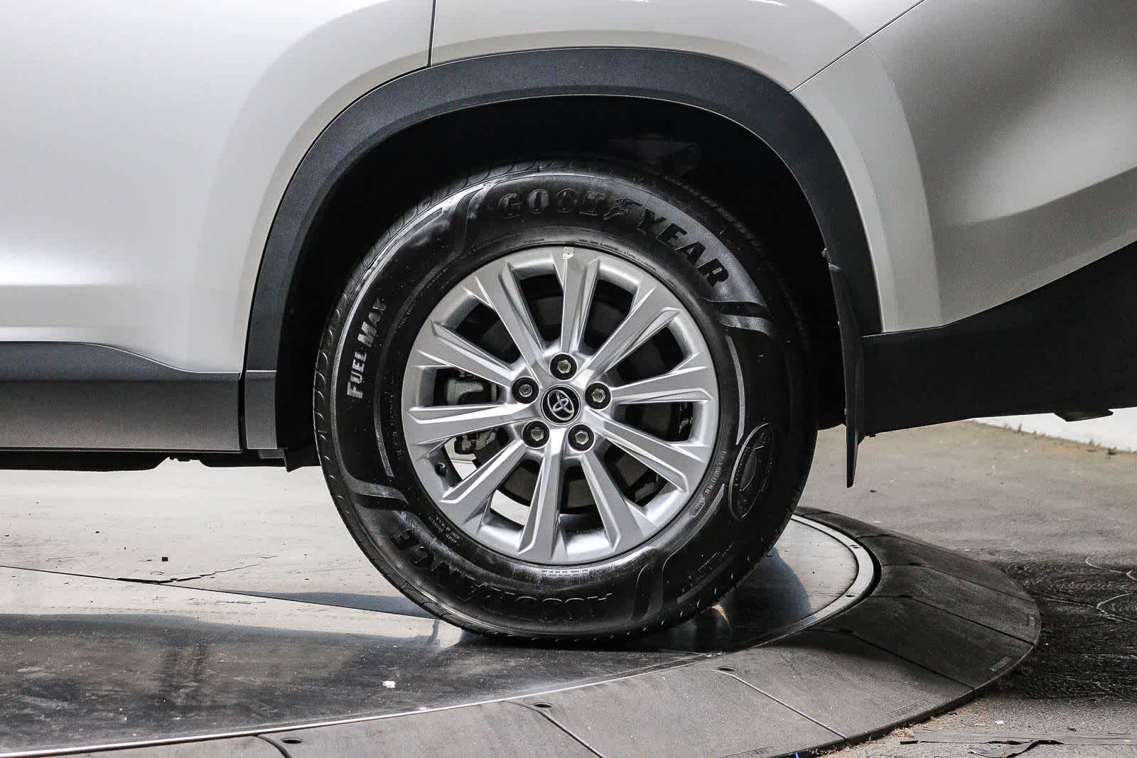 2025 Toyota Grand Highlander Hybrid XLE