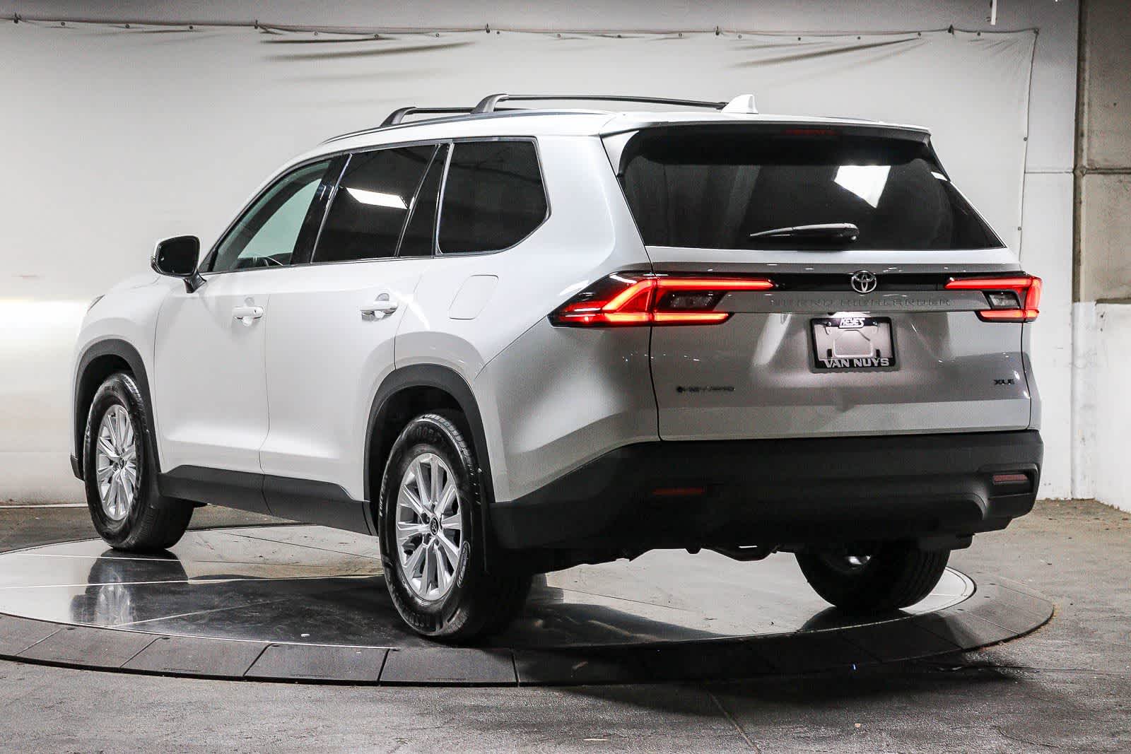 2025 Toyota Grand Highlander Hybrid XLE