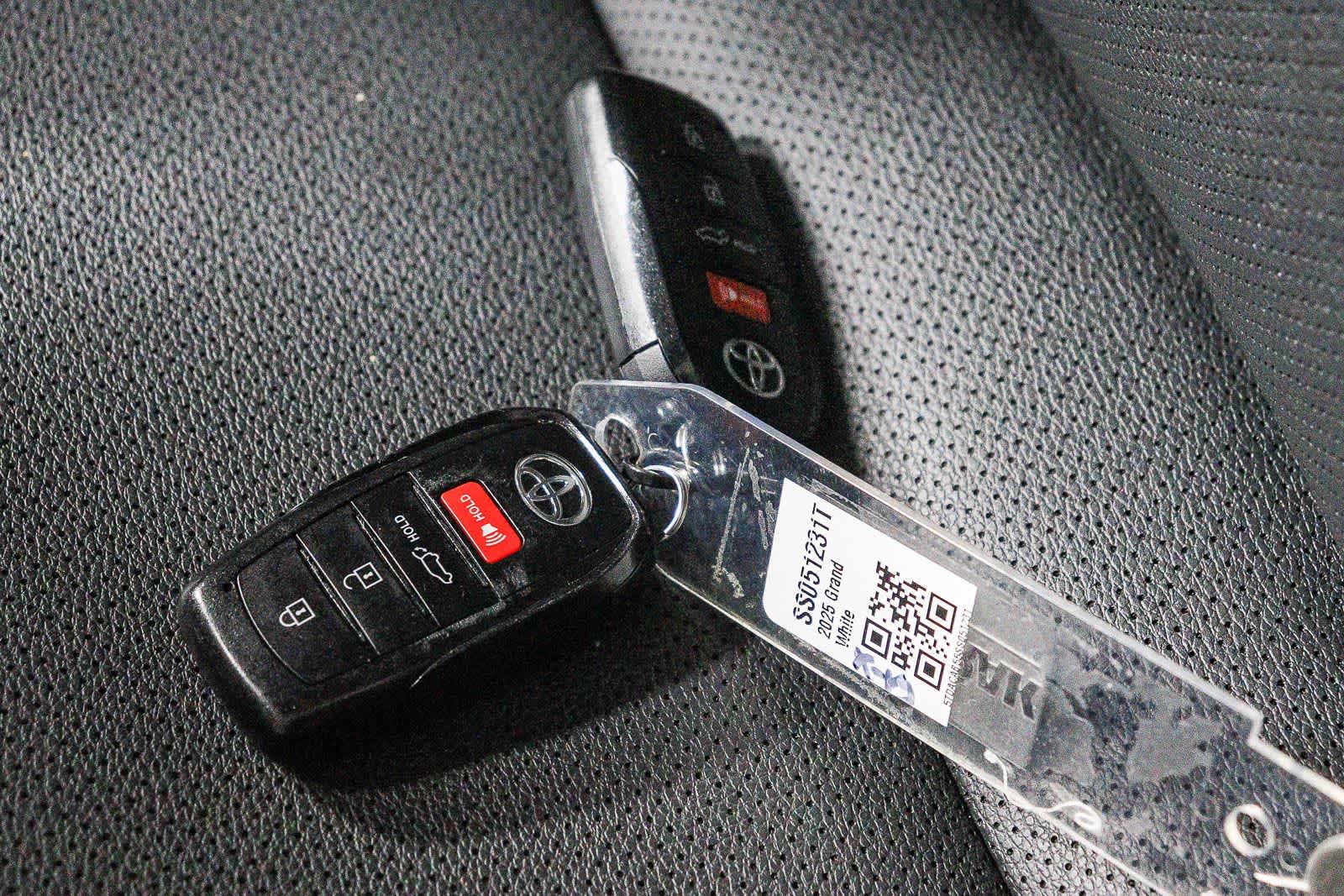 2025 Toyota Grand Highlander Hybrid XLE