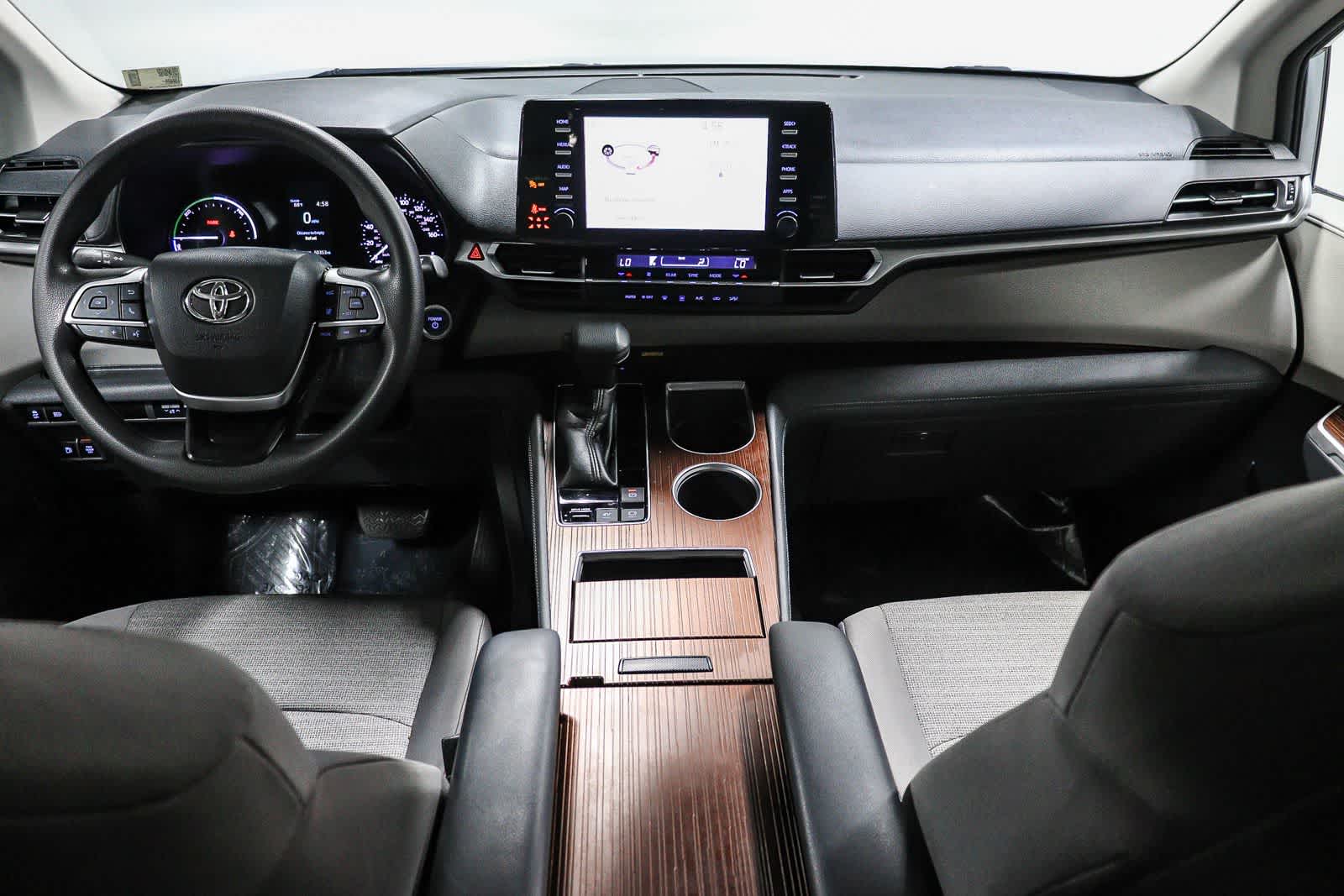 2021 Toyota Sienna LE