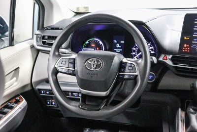 2021 Toyota Sienna LE
